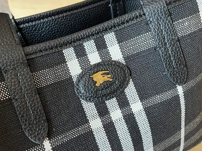 All categories Burberry women's bags (Burberry) Burberry 6271