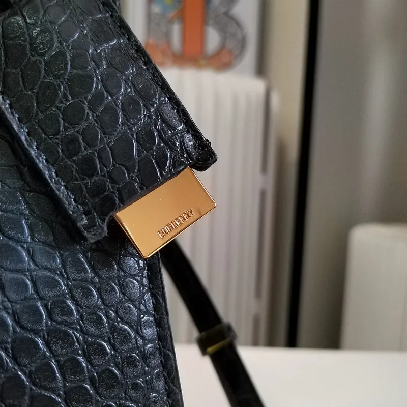 All Categories Official Website "Brand Women's Bags" Women's Bags 💙 Burberry 2024 New Burberry Crossbody Bag