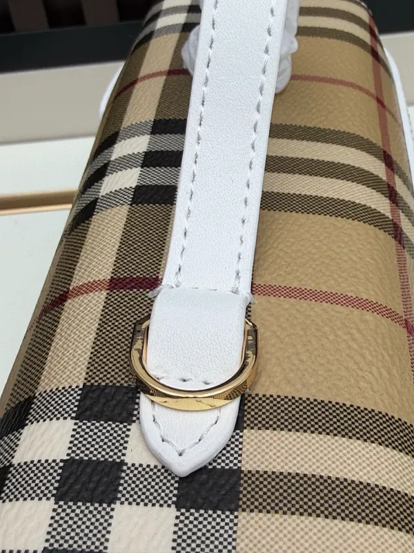All categories Burberry women's bags (Burberry) Burberry 195