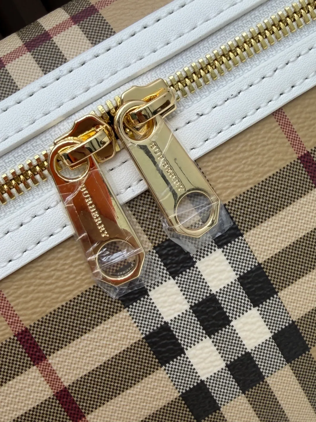 All categories Burberry women's bags (Burberry) Burberry 195