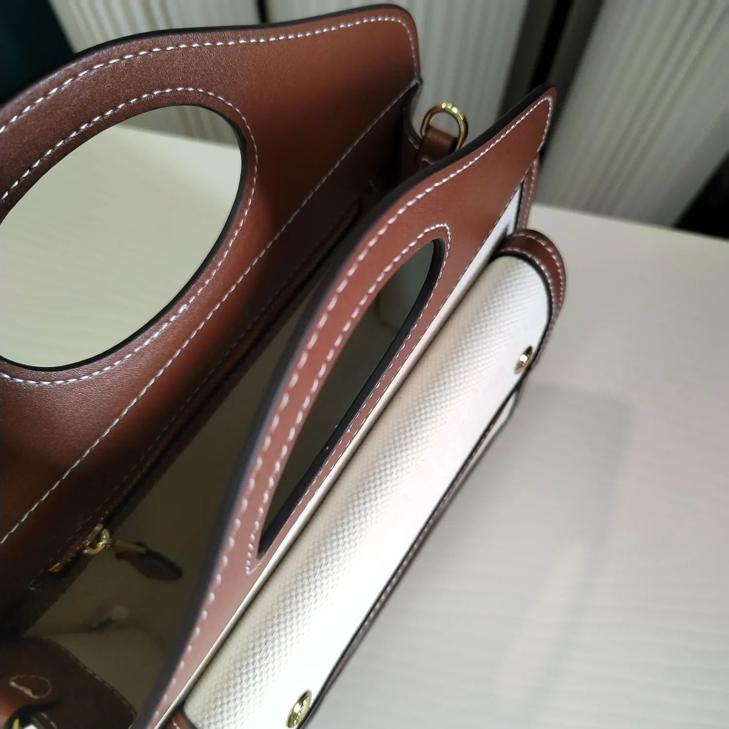 All Categories Official Website "Brand Women's Bags" Women's Bags 💙 Burberry 2024 New Burberry Crossbody Bag