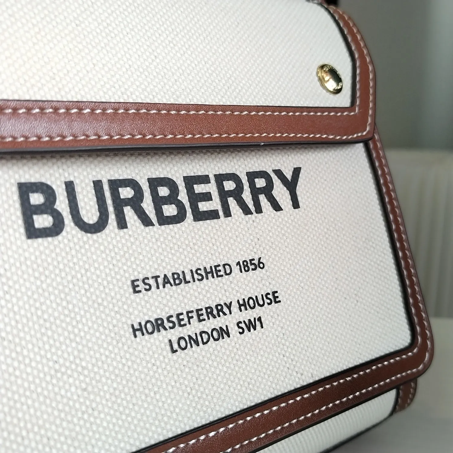 All Categories Official Website "Brand Women's Bags" Women's Bags 💙 Burberry 2024 New Burberry Crossbody Bag