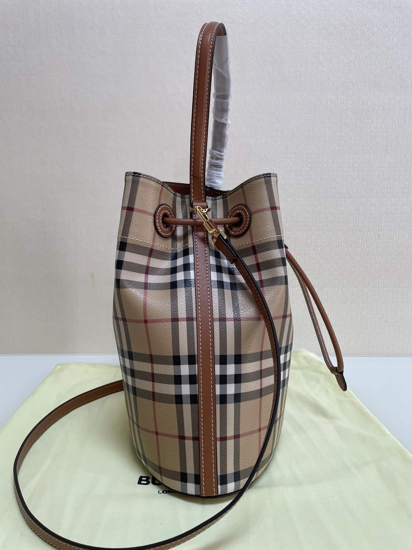 All categories Burberry women's bags (Burberry) Burberry 3303