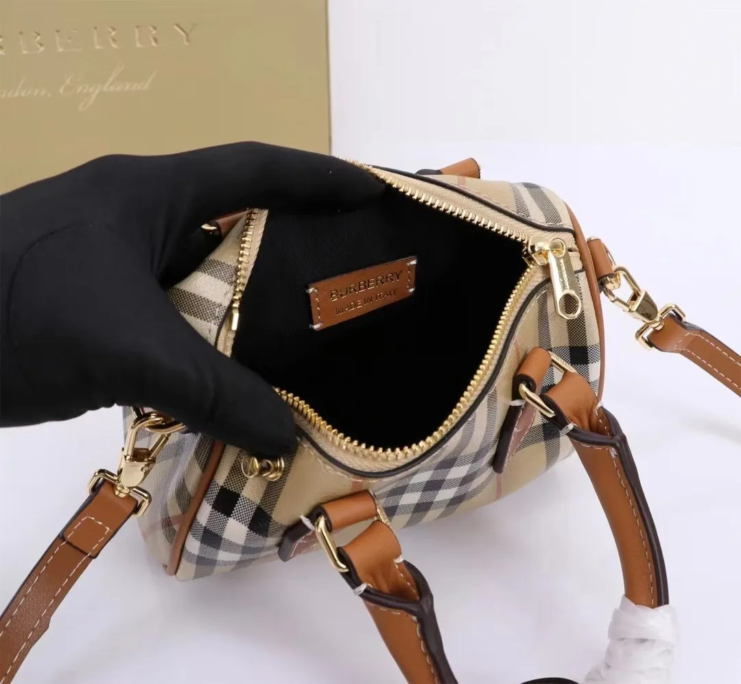 All categories Burberry women's bags (Burberry) Burberry 1811