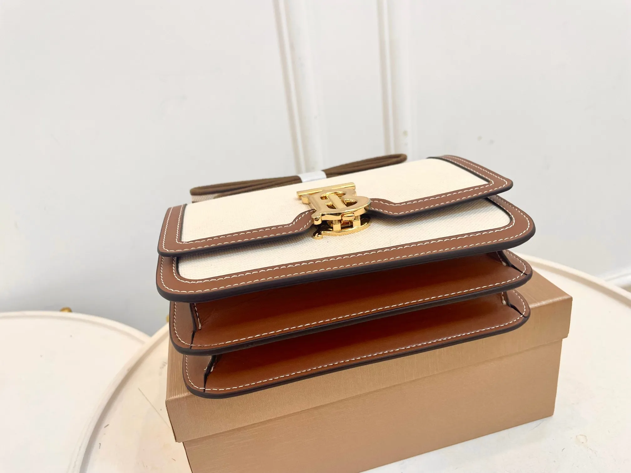 All Categories Official Website "Brand Women's Bags" Women's Bags 💙 Burberry 2023 New Burberry Crossbody Bag
