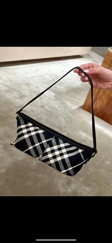 All categories Burberry women's bags (Burberry) Burberry 8393