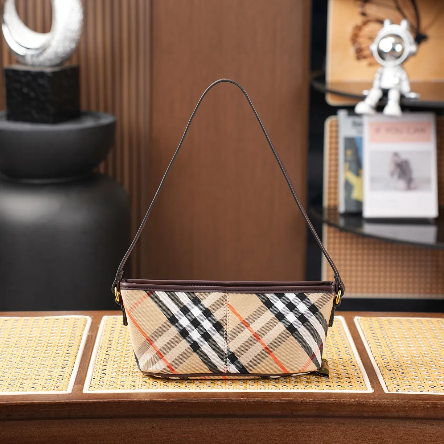 All categories Burberry women's bags (Burberry) Burberry 8393