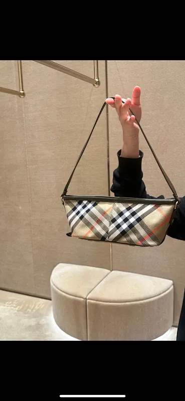 All categories Burberry women's bags (Burberry) Burberry 8393