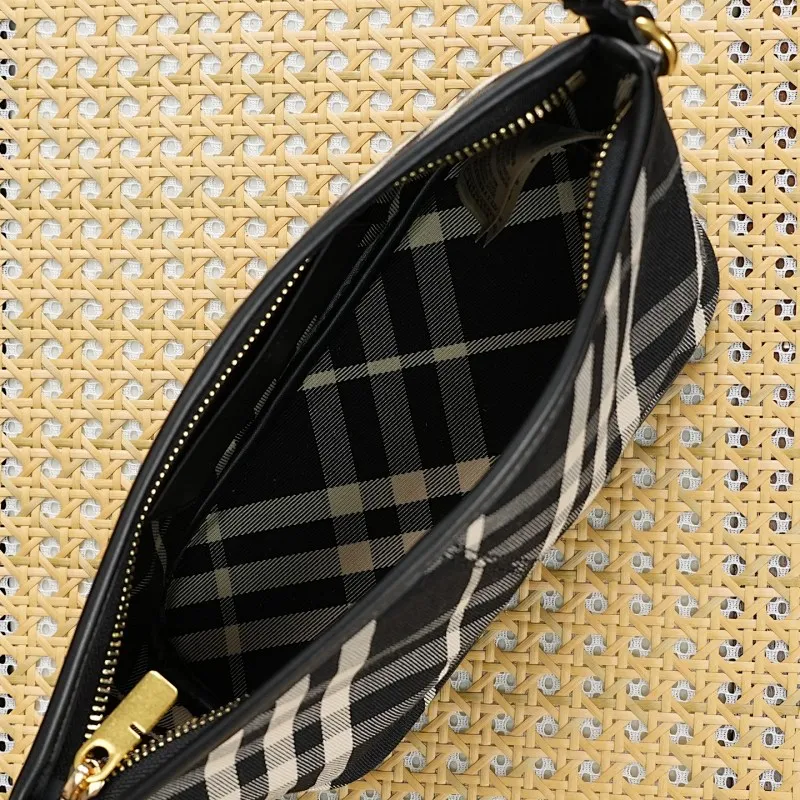 All categories Burberry women's bags (Burberry) Burberry 8393