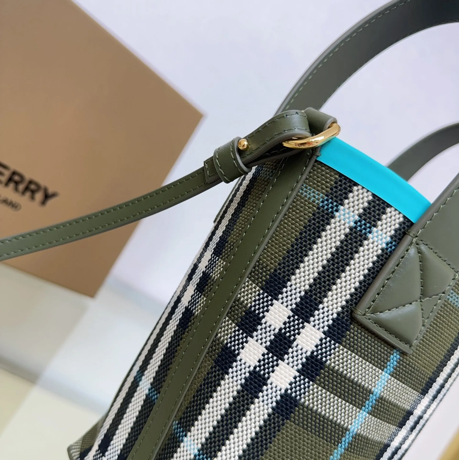 All categories Burberry women's bags (Burberry) Burberry original order 4611
