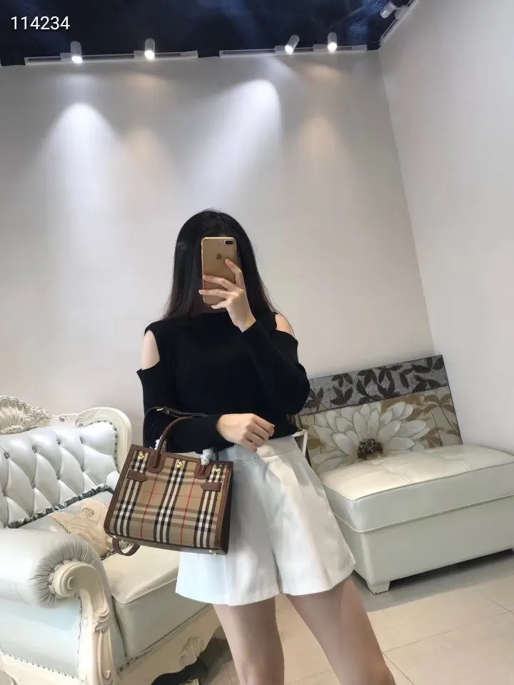 All categories Burberry women's bags (Burberry) Burberry 8347