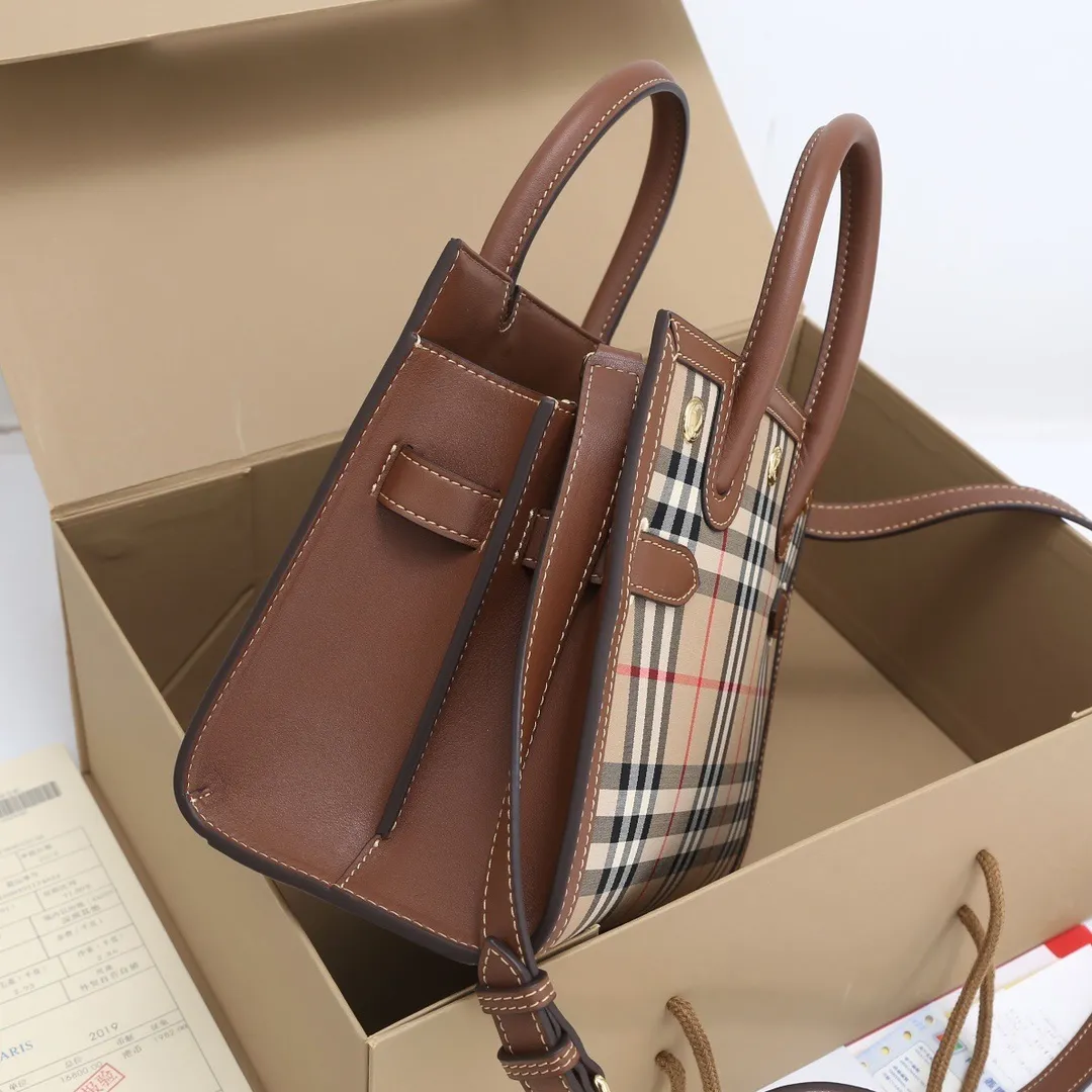 All categories Burberry women's bags (Burberry) Burberry 8347
