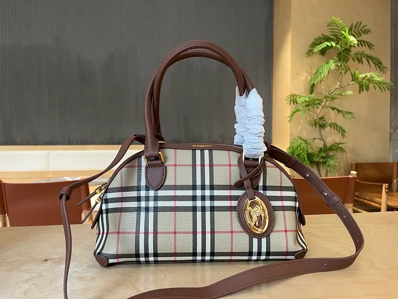 All categories Burberry women's bags (Burberry) Burberry original order 4644