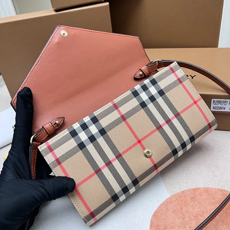 All Categories Official Website "Brand Women's Bags" Women's Bags 💙 Burberry 2023 New Burberry Crossbody Bag