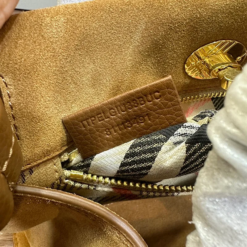 All categories Burberry women's bags (Burberry) Burberry 243