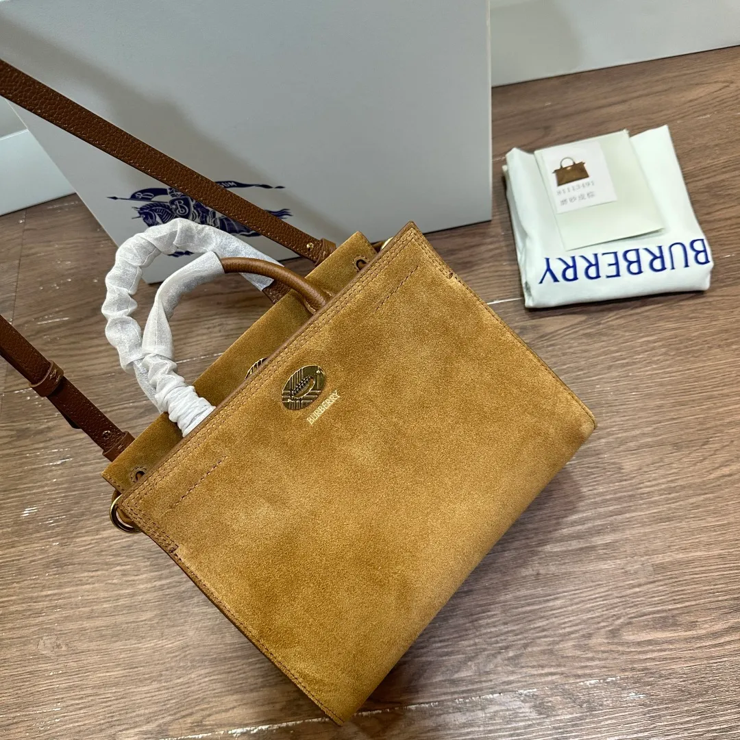 All categories Burberry women's bags (Burberry) Burberry 243