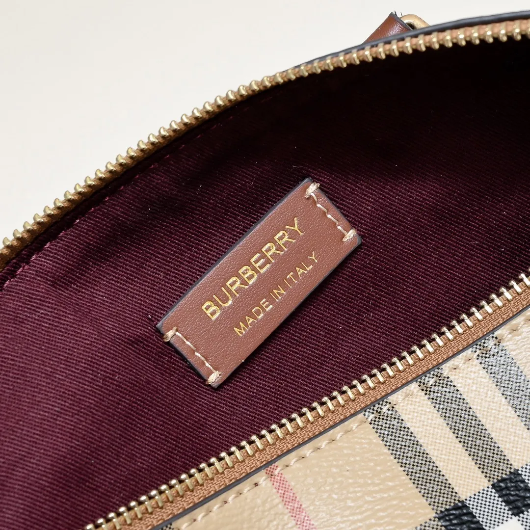 All categories Burberry women's bags (Burberry) Burberry 8371