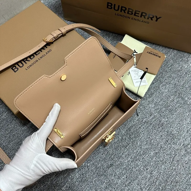All categories Burberry women's bags (Burberry) Burberry original order 9141