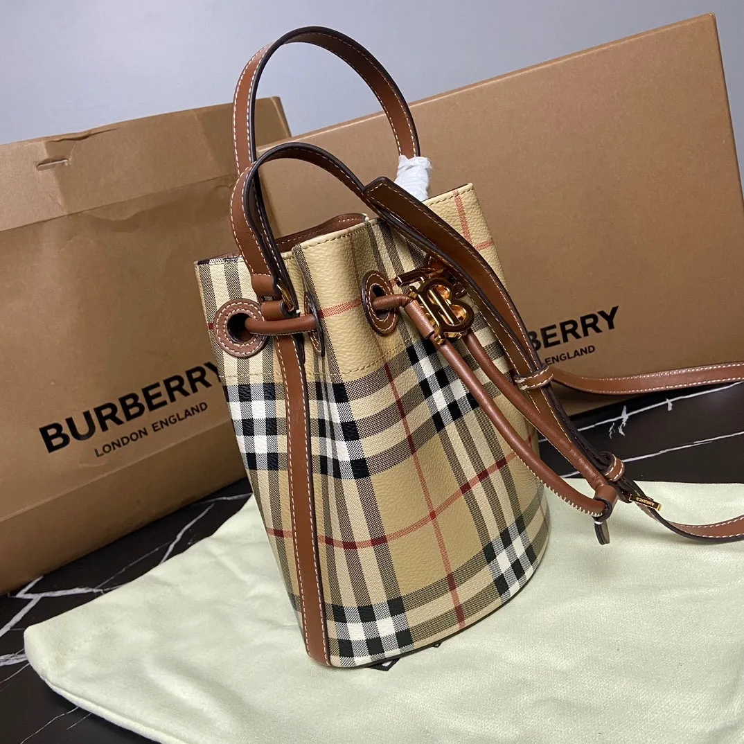 All categories Burberry women's bags (Burberry) Burberry 3306