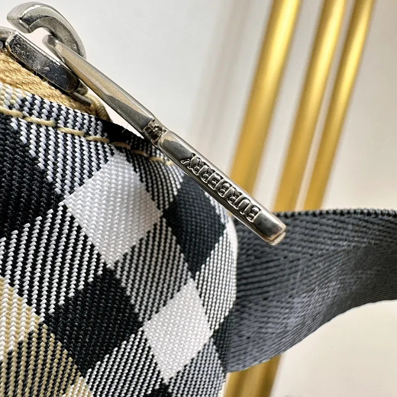 All categories Burberry women's bags (Burberry) Burberry 7801