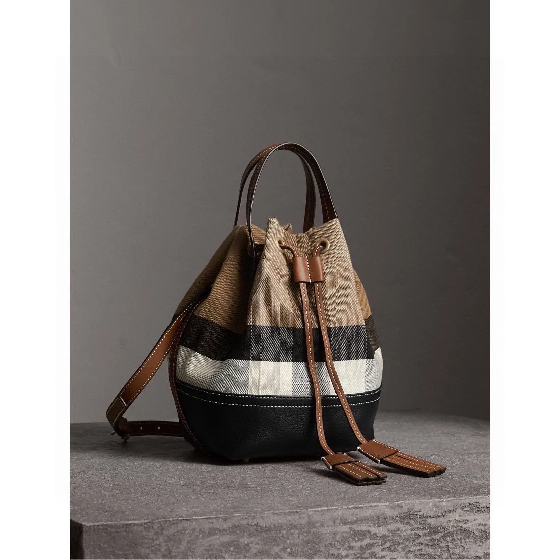 All categories Burberry women's bags (Burberry) Burberry original order 5541