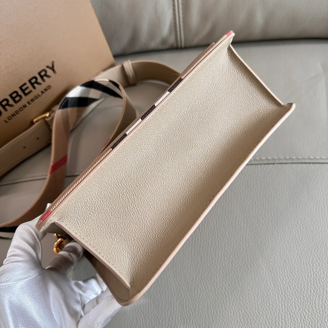 All Categories Official Website "Brand Women's Bags" Women's Bags 💙 Burberry 2025 New Burberry Crossbody Bag