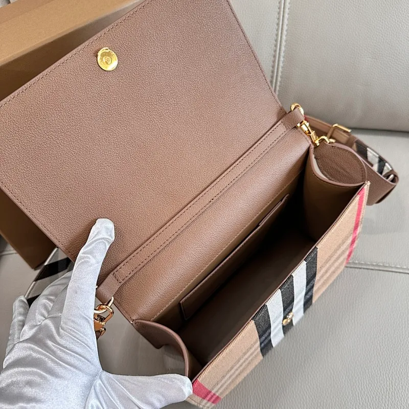 All Categories Official Website "Brand Women's Bags" Women's Bags 💙 Burberry 2025 New Burberry Crossbody Bag