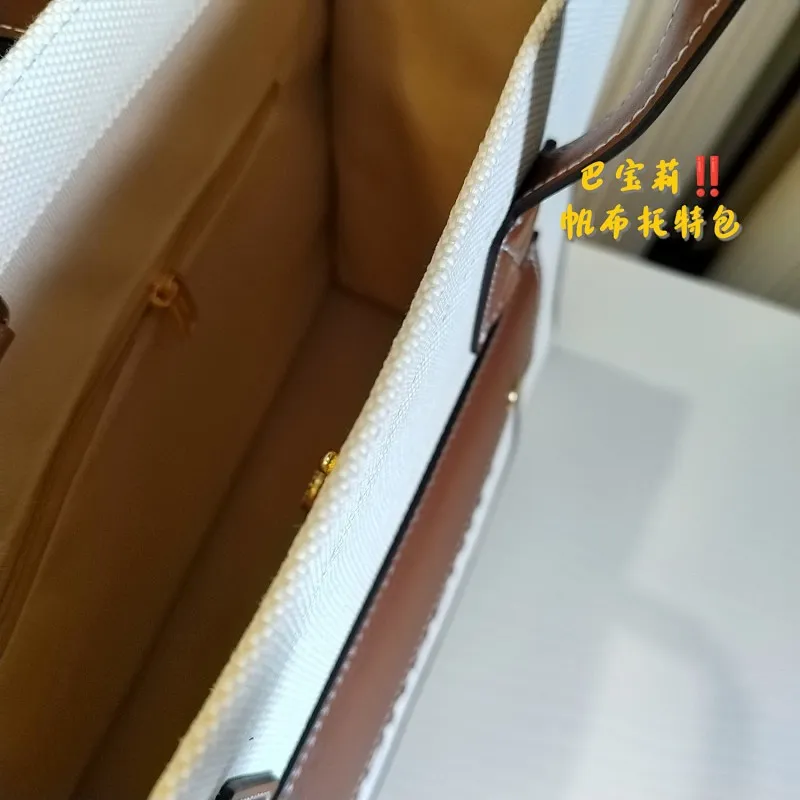 All Categories Official Website "Brand Women's Bags" Women's Bags 💙 Burberry 2024 New Burberry Crossbody Bag