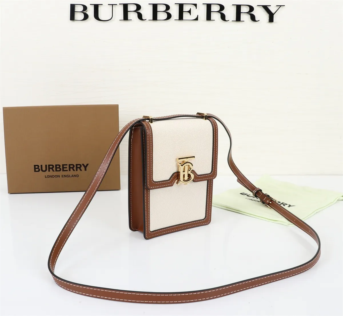 All categories Burberry women's bags (Burberry) Burberry 112