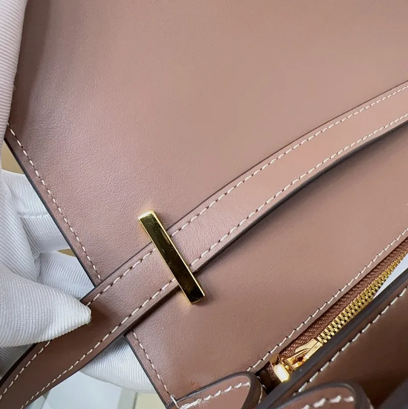 All Categories Official Website "Brand Women's Bags" Women's Bags 💙 Burberry 2025 New Burberry Crossbody Bag