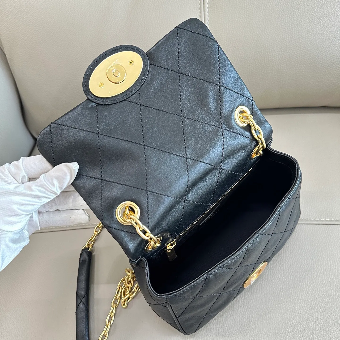 All Categories Official Website "Brand Women's Bags" Women's Bags 💙 Burberry 2025 New Burberry Crossbody Bag