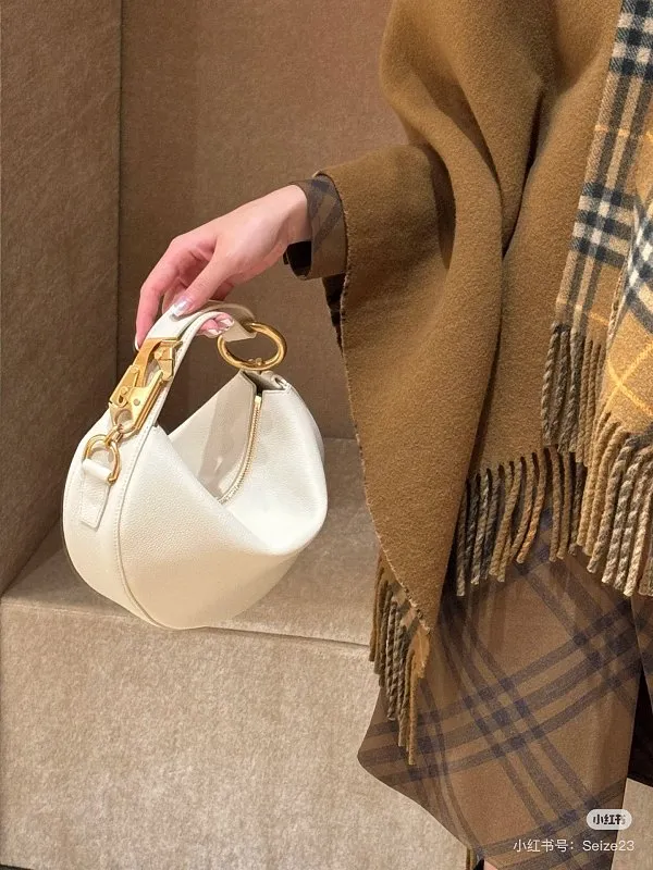 All categories Burberry women's bags (Burberry) Burberry 217