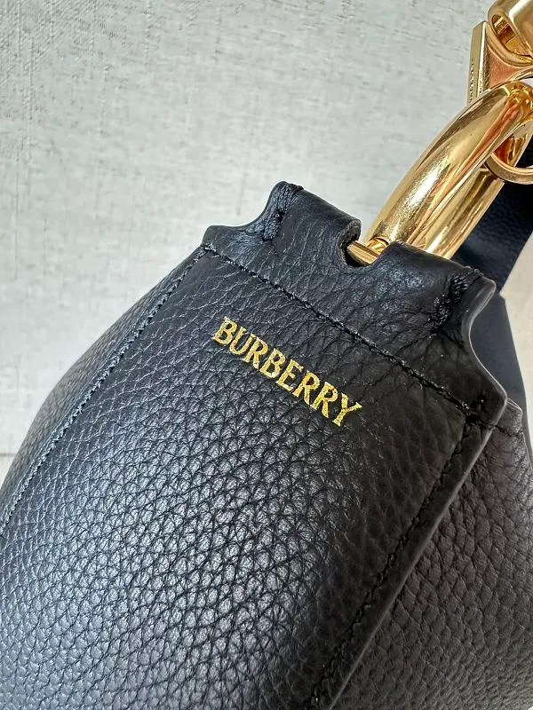 All categories Burberry women's bags (Burberry) Burberry 217