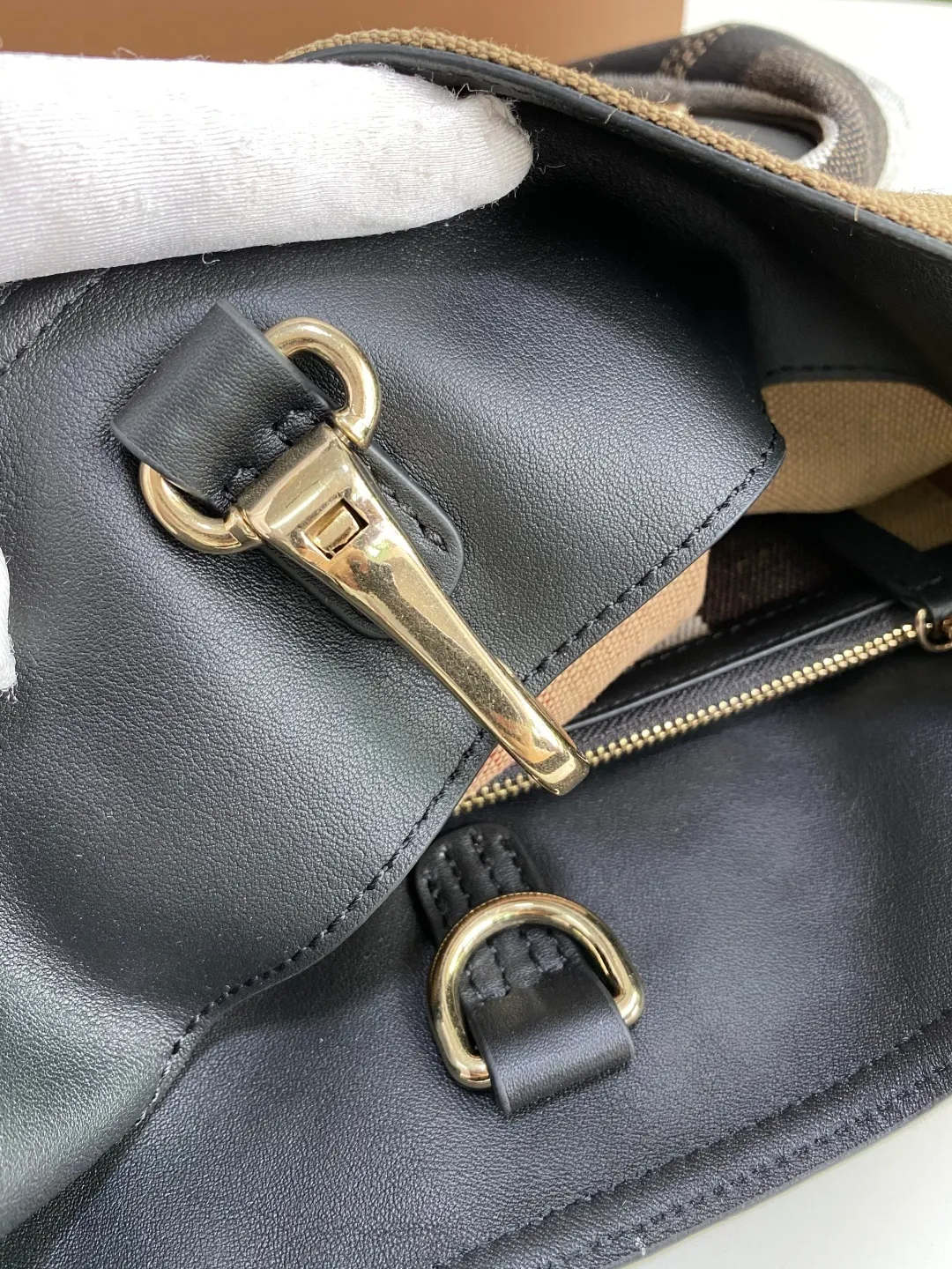 All Categories Official Website "Brand Women's Bags" Women's Bags 💙 Burberry 2025 New Burberry Crossbody Bag