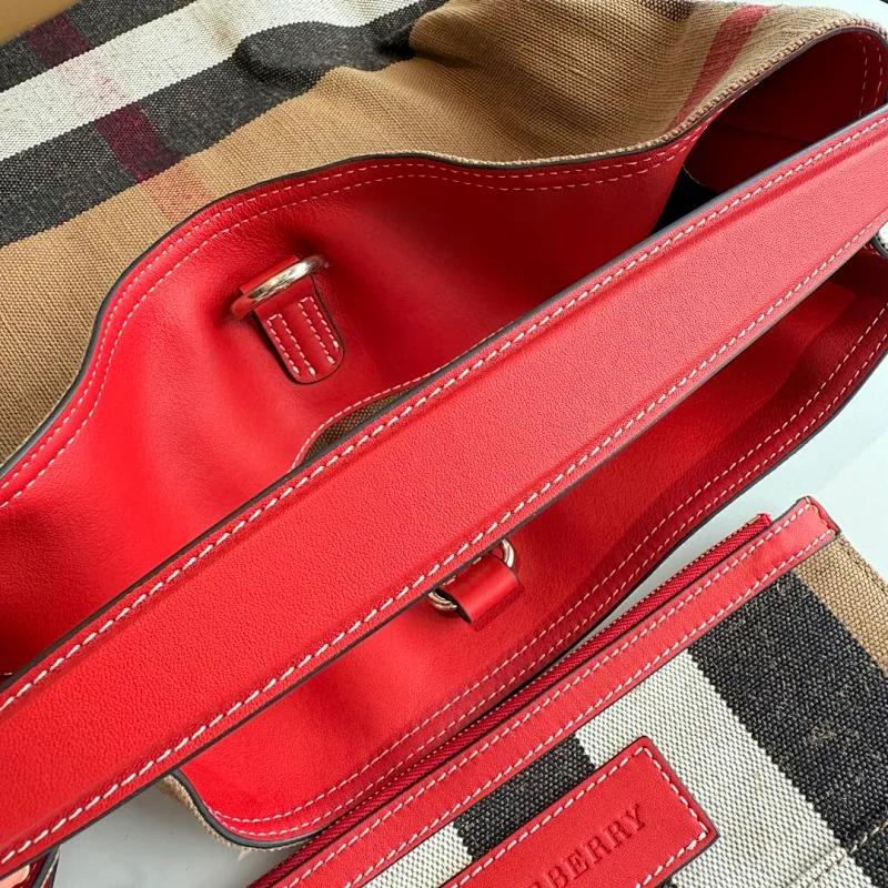 All Categories Official Website "Brand Women's Bags" Women's Bags 💙 Burberry 2025 New Burberry Crossbody Bag
