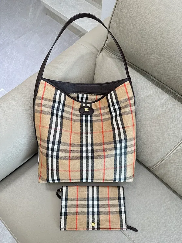 All categories Burberry women's bags (Burberry) Burberry original order 1951