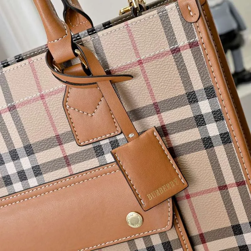 All categories Burberry women's bags (Burberry) Burberry 2319