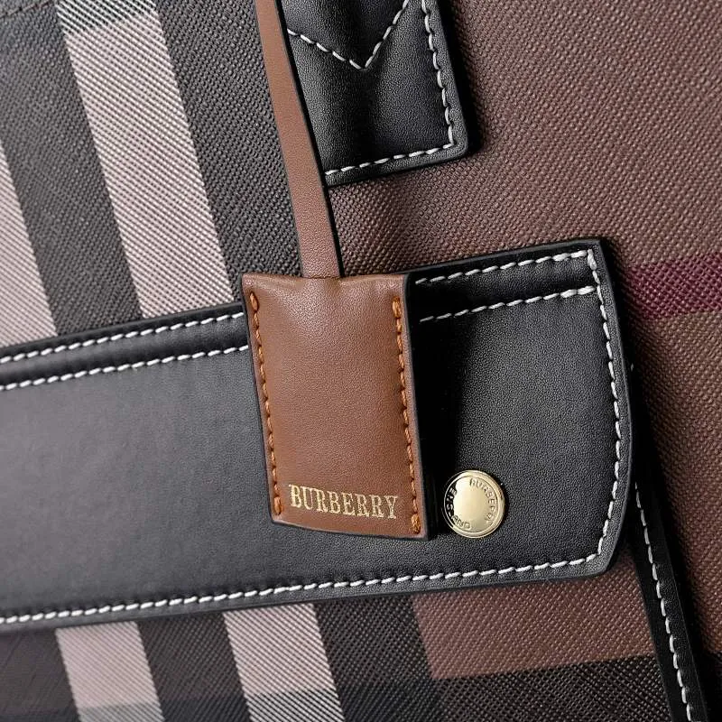 All categories Burberry women's bags (Burberry) Burberry 2319