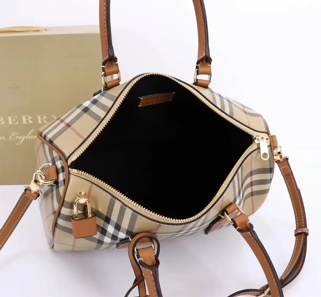 All categories Burberry women's bags (Burberry) Burberry 7089