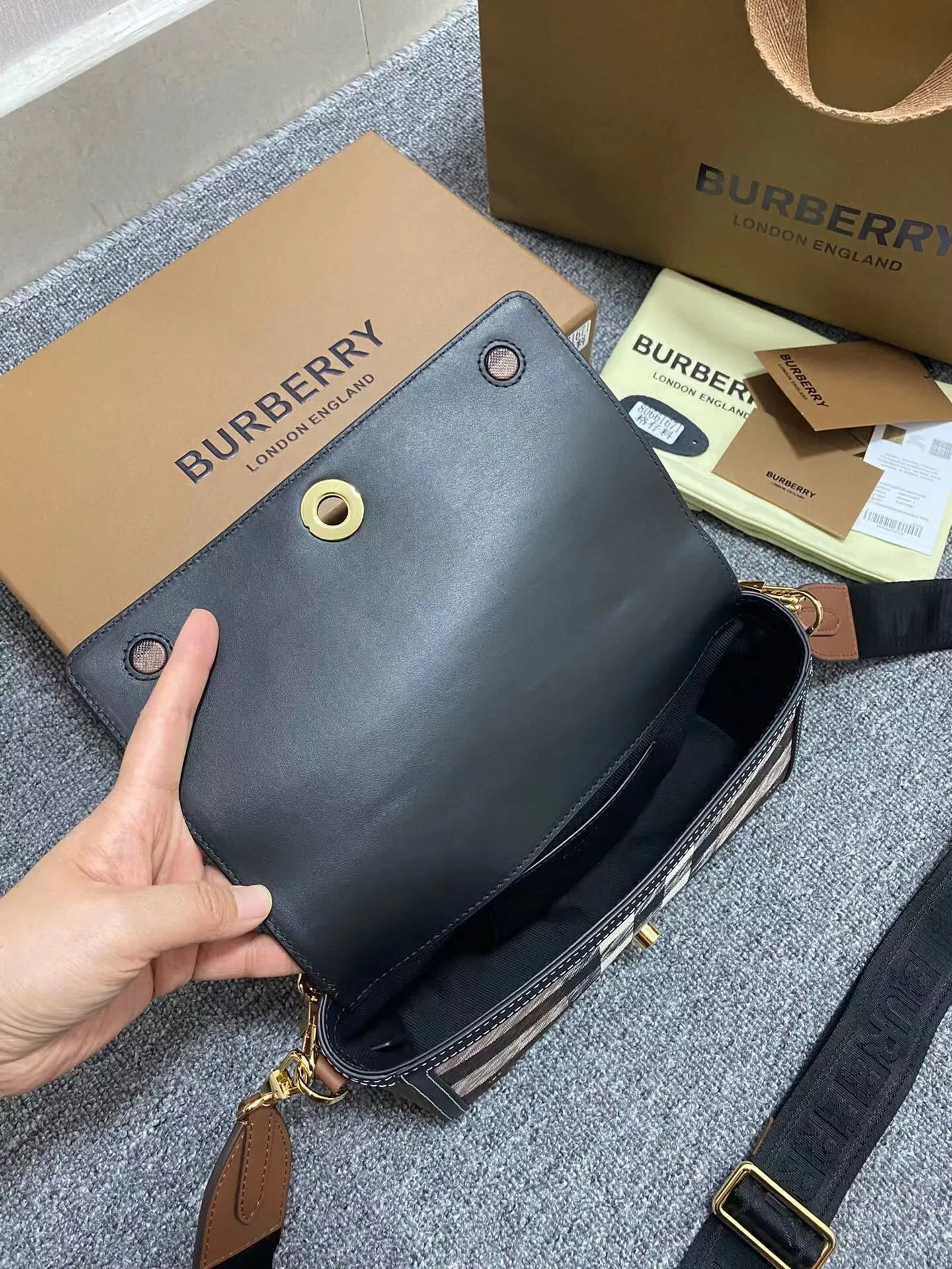 All categories Burberry women's bags (Burberry) Burberry 8380