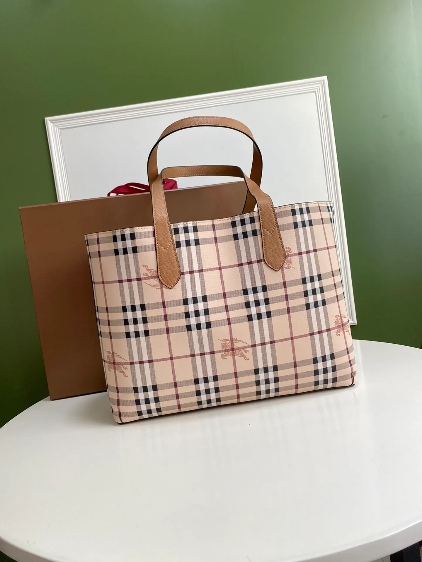 All categories Burberry women's bags (Burberry) Burberry 4001