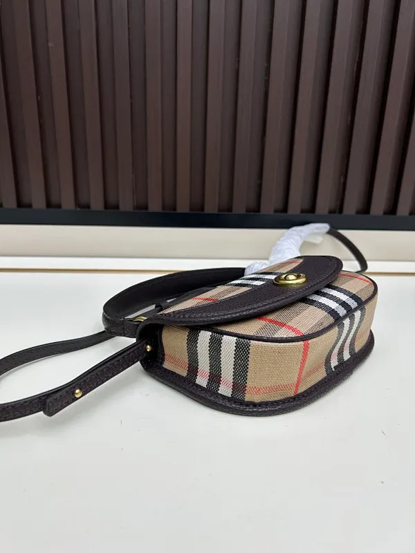 All categories Burberry women's bags (Burberry) Burberry 8995