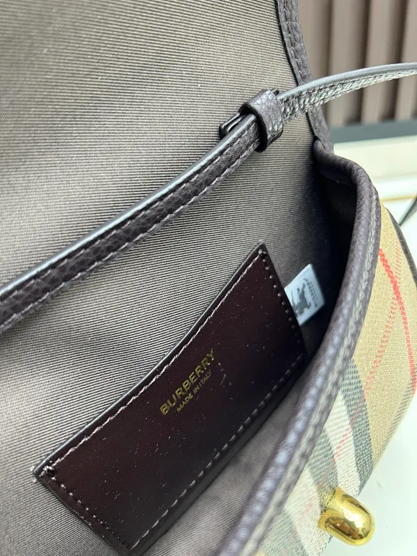 All categories Burberry women's bags (Burberry) Burberry 8995