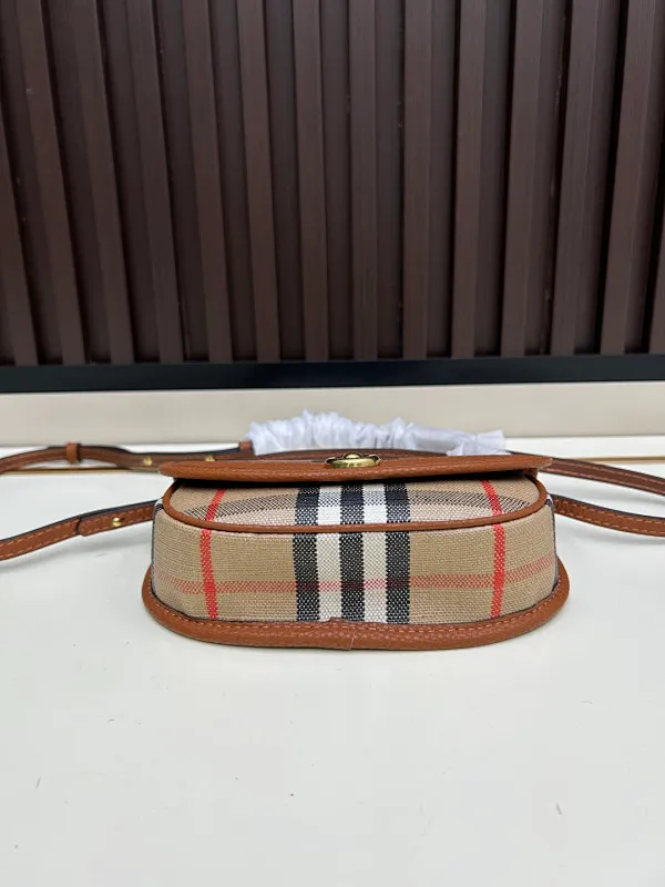 All categories Burberry women's bags (Burberry) Burberry 8995