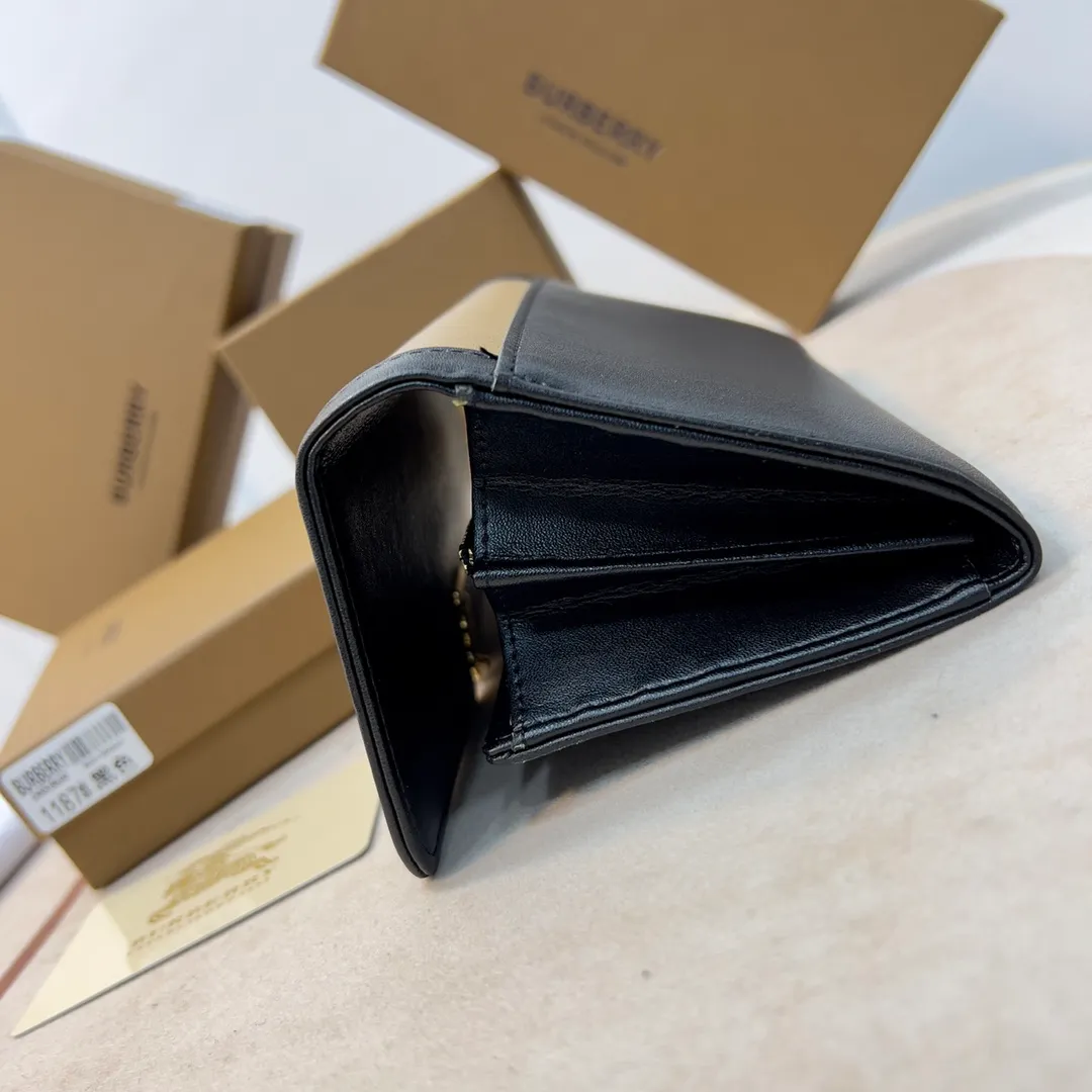 p190📯📯📯[Burberry•Burberry] original product🇮🇹~~🎉👉Slim long wallet, made of plain calfskin with vintage splicing design, equipped with multiple card slots; the snap buckle is engraved with the new brand logo. Gold hardware accessories, 👍counter quality, fine workmanship 💋Real shot📷, 🆔🆔1187 black, size 19.5cm*3cm*10cm*.