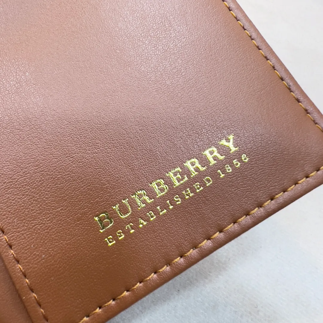 p170【Burberry·Burberry】Original product🇮🇹～～🎉 Vintage exquisite folding short clip, made of spliced ​​calfskin material👍Counter quality, fine workmanship💋Real shot📷,🆔🆔1181 brown, black Size: 8.5cm*4cm*9cm
