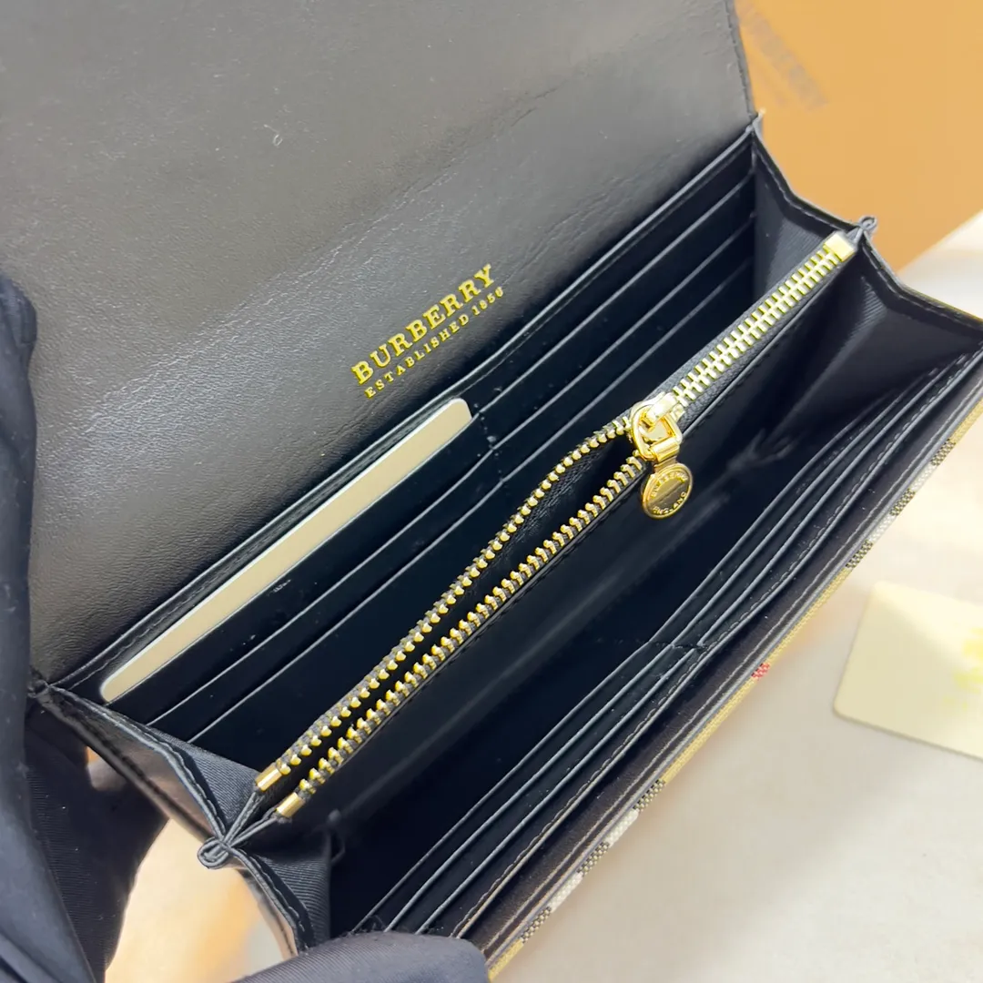 p190📯📯📯[Burberry•Burberry] original product🇮🇹~~🎉👉Slim long wallet, newly made of vintage vintage plaid and grained leather, with multiple card slots; the snap buckle is engraved with the new brand logo. , gold hardware accessories, 👍counter quality, fine workmanship 💋actual photo📷, 🆔🆔1185 black, brown size 19.5cm*3cm*10cm*.