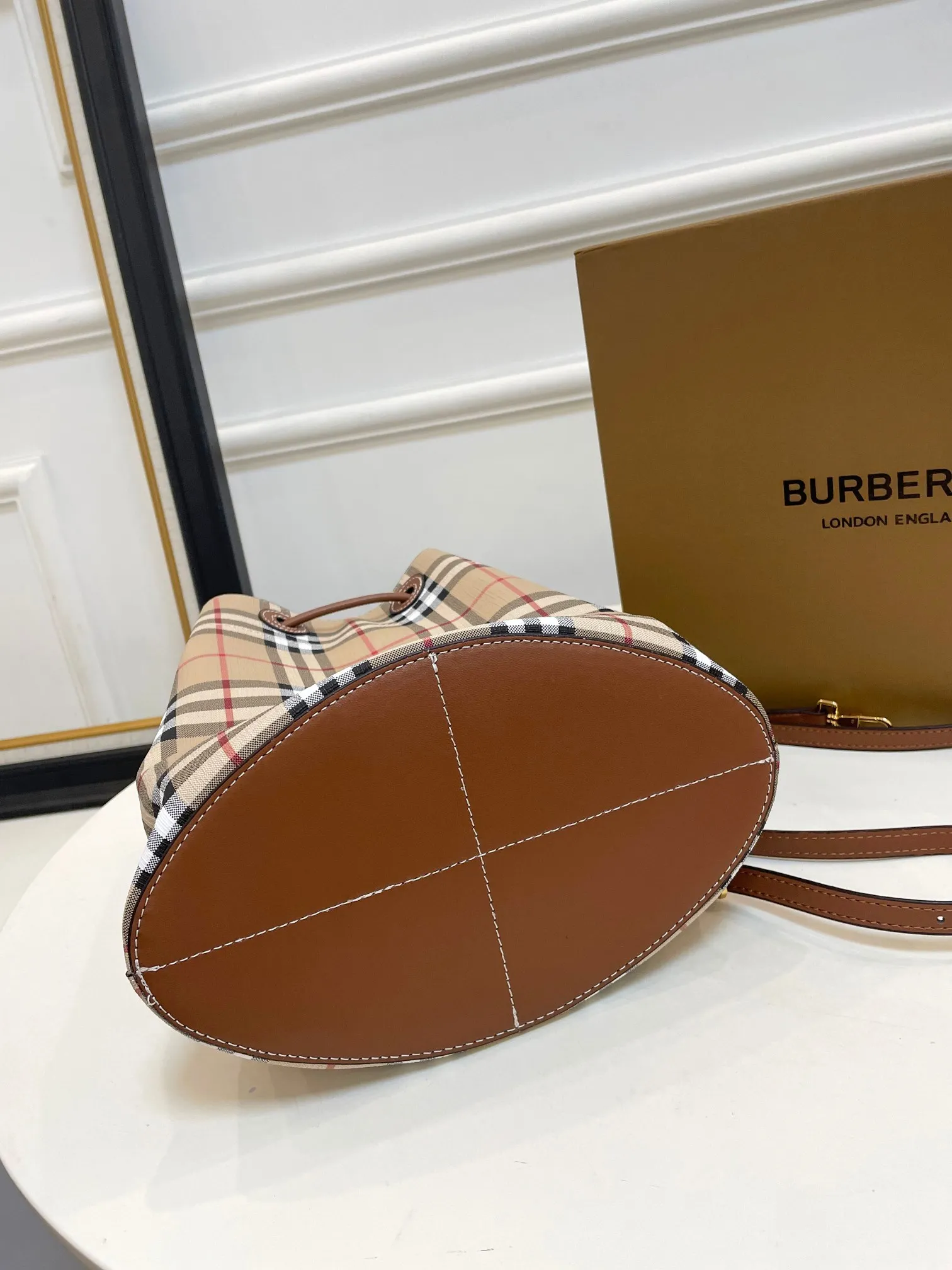 All Categories Official Website "Brand Women's Bags" Women's Bags 💙 Burberry 2023 New Burberry Bucket Bag