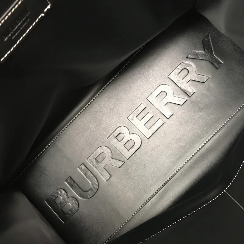All categories Burberry women's bags (Burberry) Burberry 8830