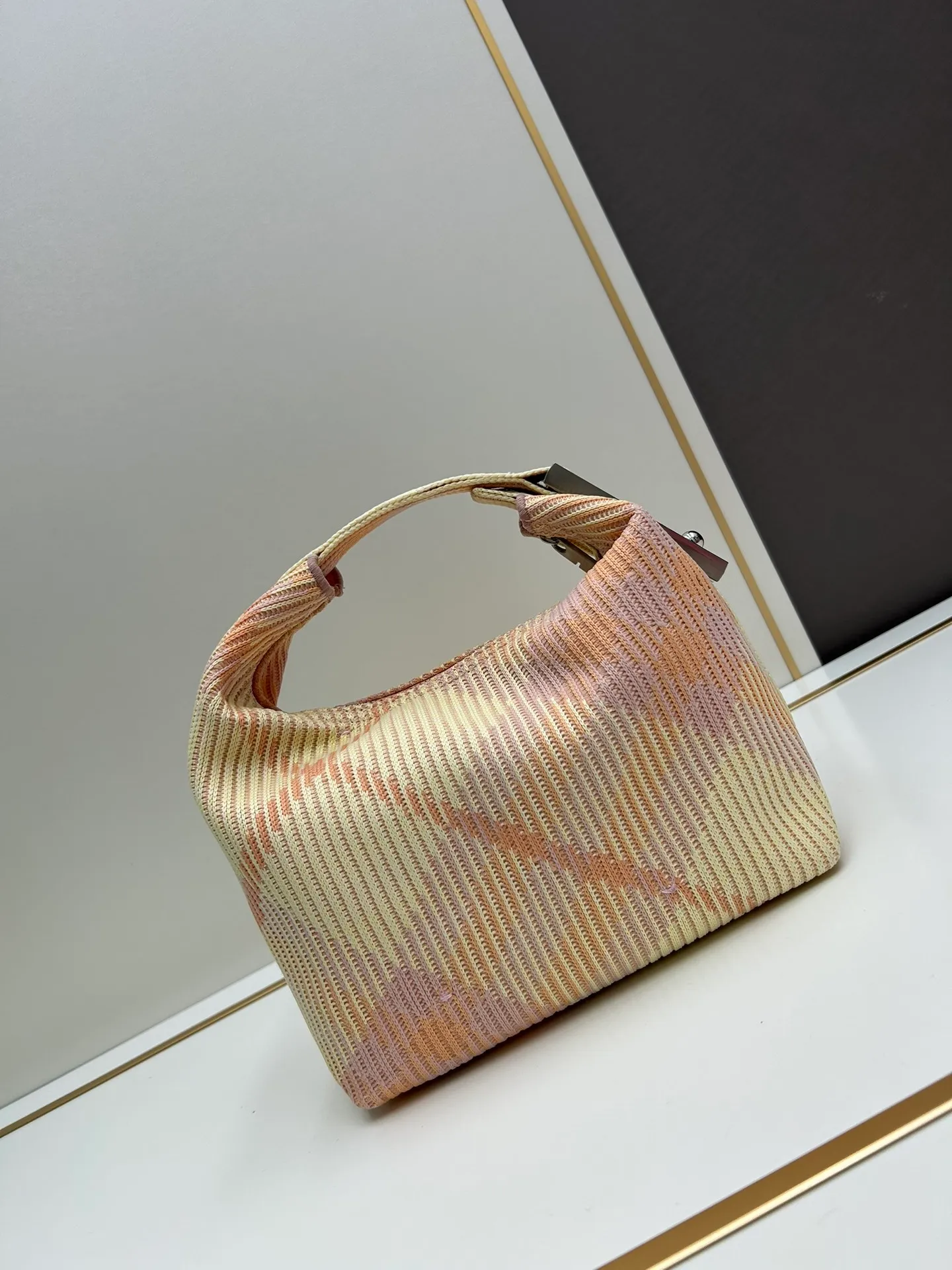 All categories Burberry women's bags (Burberry) Burberry 8421